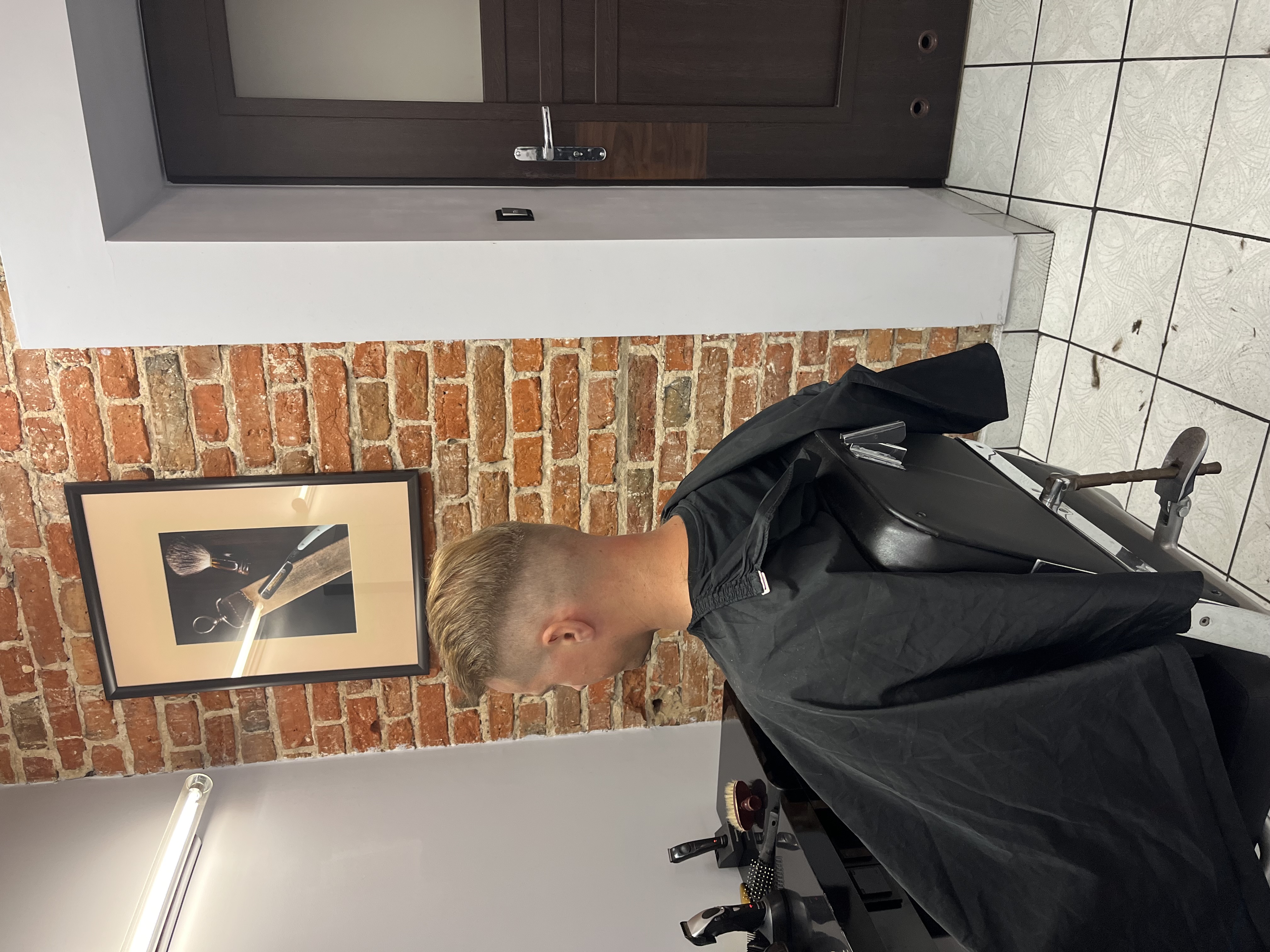 Fryzjer Wspólna 54A - Męski styl 20-07-2024